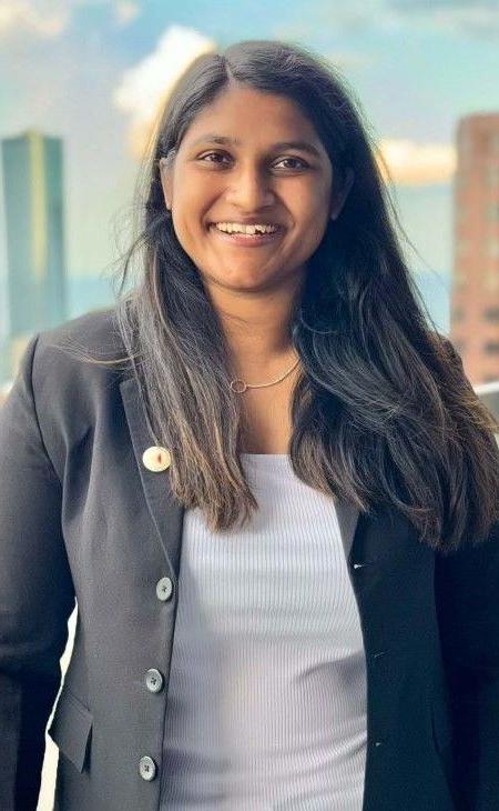 Finance Alumna Rucha Dhopeshwar